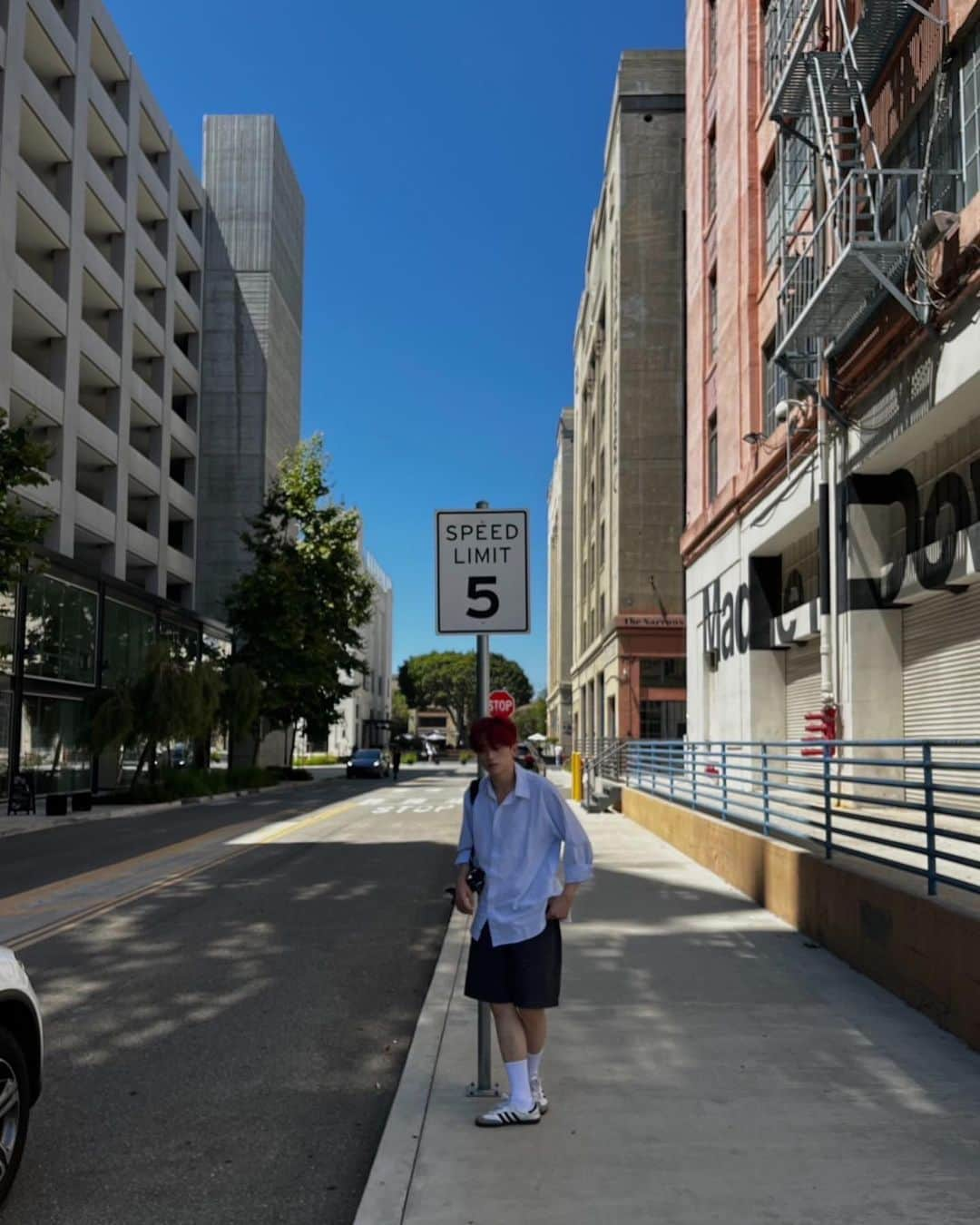 INIさんのインスタグラム写真 - (INIInstagram)「A short break in LA🌴  #INI #許豊凡 #XUFENGFAN #INInstagram」9月28日 22時48分 - official__ini