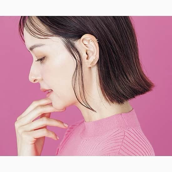 乙黒えりのインスタグラム：「@mart.magazine  @mart_select_shop_official   発売になりました📖  アクセサリータイアップページ💍ありがとうございました✨ この日もサクサク進み いつものメンバーで和気あいあいと♡ 楽しかったです♡  Hair&make @emisuyama9 Edit @rinrinaoao」