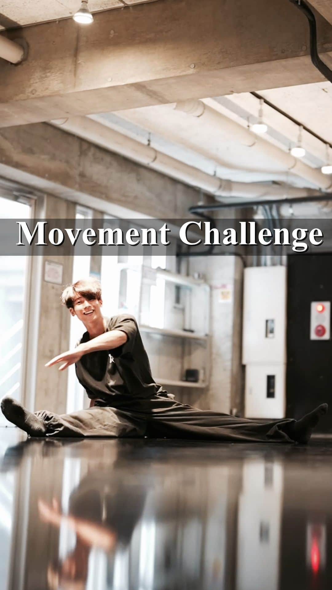 asukaのインスタグラム：「Movement Challenge 🖤  Lectured by @bboy_asuka   If you can master it, let me know in the comments😉   ↓↓↓↓    #dance #breaking #breakdance #bboy #powermove #powermoves #acrobatics #tricking #parkour #gymnastics #movement #capoeira #ブレイキン #超人」