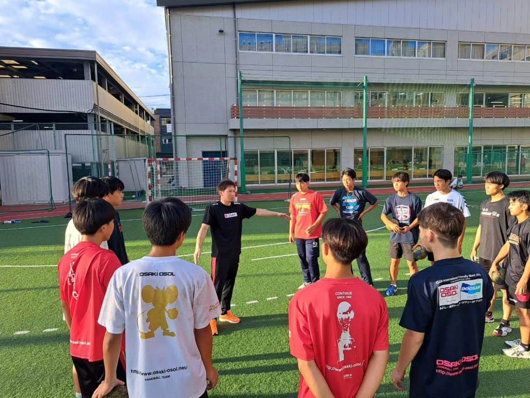 小澤広太さんのインスタグラム写真 - (小澤広太Instagram)「. 浦和実業学園高等学校の練習へ。 . 埼玉県の仲間としてお互い頑張ろう！ . ご協力ありがとうございました。 #浦和実業ハンドボール部  #osakiosol  #大崎電気」9月28日 23時09分 - ozawa_kota_3