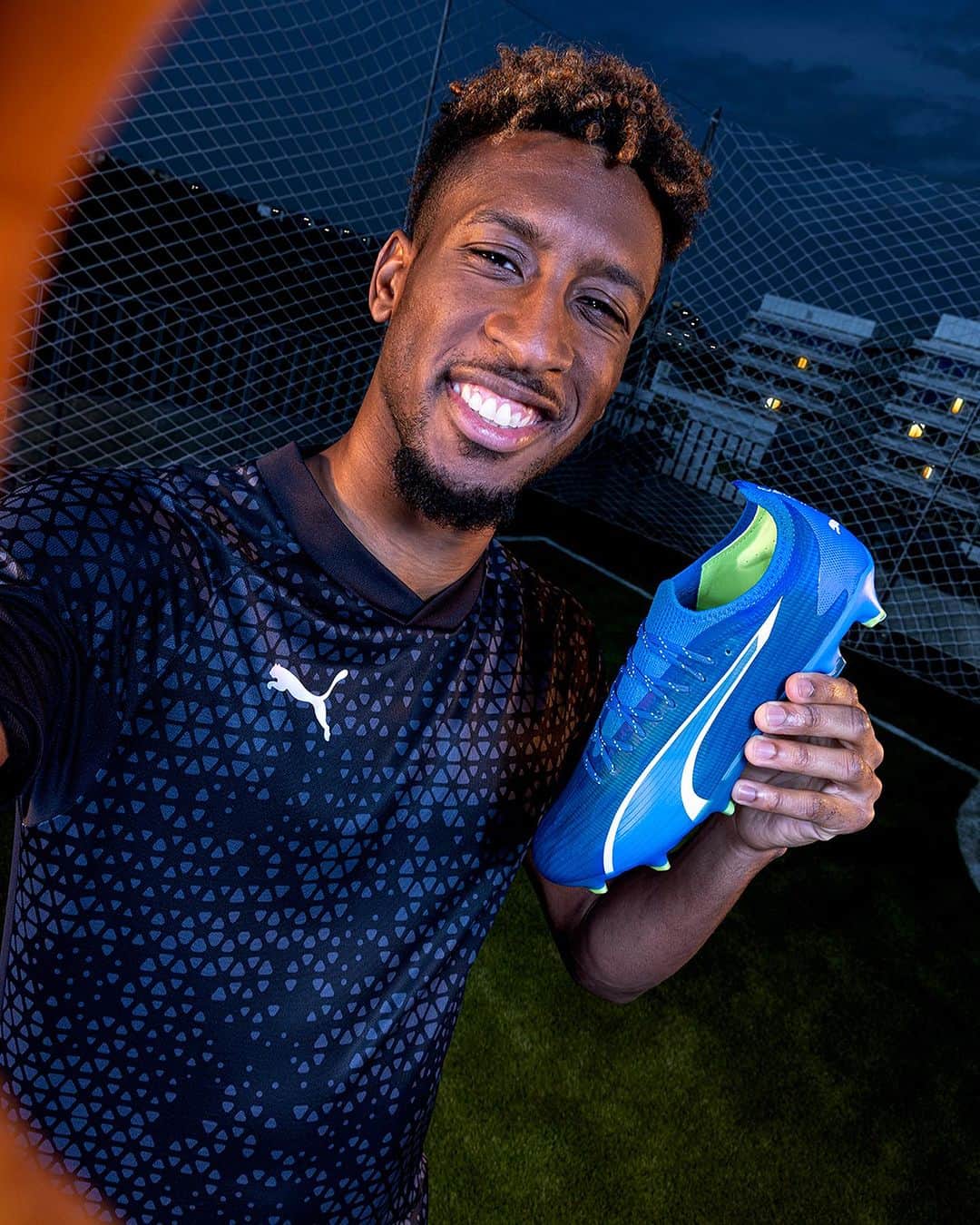 PUMA Footballさんのインスタグラム写真 - (PUMA FootballInstagram)「No slow mo 💨🤫 @king   New ULTRA, available now on PUMA.com.」9月28日 23時10分 - pumafootball