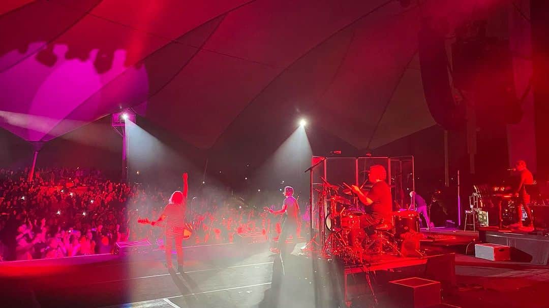 のインスタグラム：「Making it all happen at Portsmouth Pavilion in Portsmouth, VA last night !!!!」
