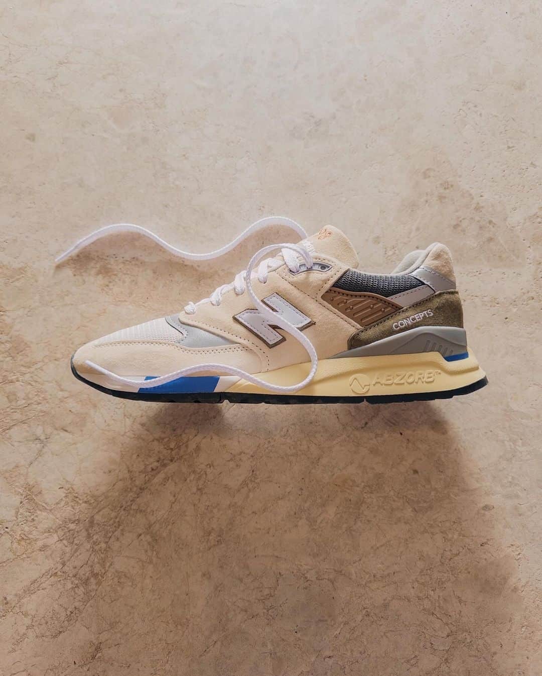 HYPEBEASTさんのインスタグラム写真 - (HYPEBEASTInstagram)「Following a teaser from @cncpts' Creative Director @deonpoint, @arab_lincoln has given us the confirmation that the sought-after @newbalance 998 "C-Note" collaboration from 2013 is making its return.⁠ ⁠ The sneaker at the time was touted to be one of the best collaborations from the Boston boutique for its use of colors and premium materials sporting an overall clean look. Those who missed out will finally have another chance to cop the sneaker soon. Stay tuned for more info.⁠ Photo: arab_lincoln」9月28日 23時30分 - hypebeast