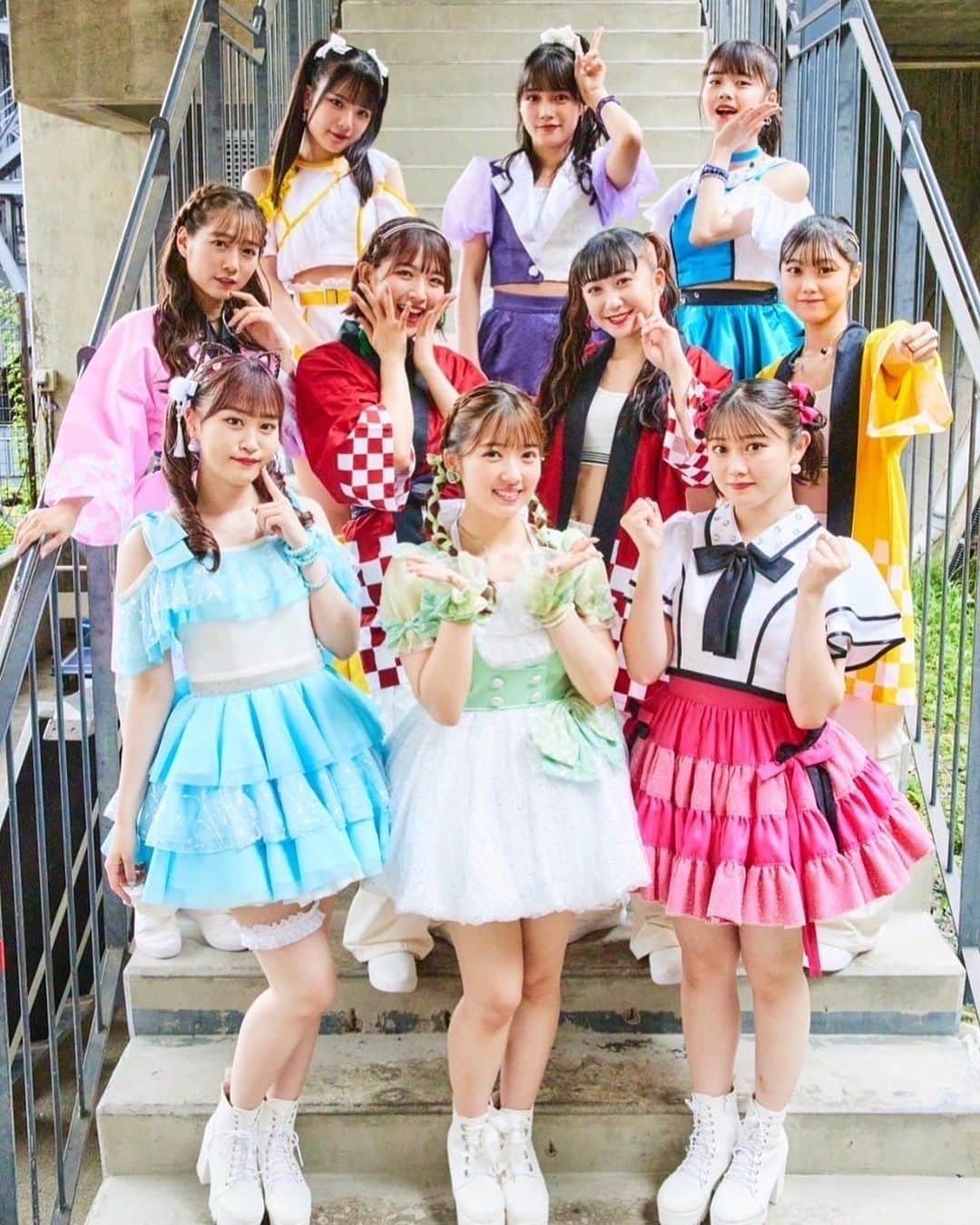 のインスタグラム：「11枚目シングル 昨日リリースしました＼(^o^)／  見てくださーい💖💖💖💞  #つばきファクトリー #新曲 #ミテネーーー」