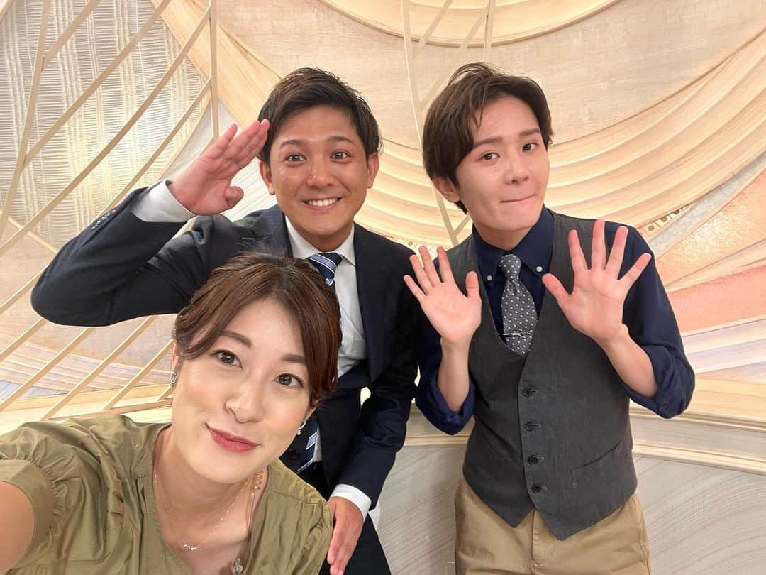 松山航大さんのインスタグラム写真 - (松山航大Instagram)「★0928 NBSみんなの信州担当でした🎤 明日はふるさとライブ！ . #長野放送 #ニュース #みんなの信州 #中秋の名月 #月🌕 #気象予報士 #岸本慎太郎 #アナウンサー #小宮山瑞季 #松山航大」9月28日 23時36分 - kodai_matsuyama