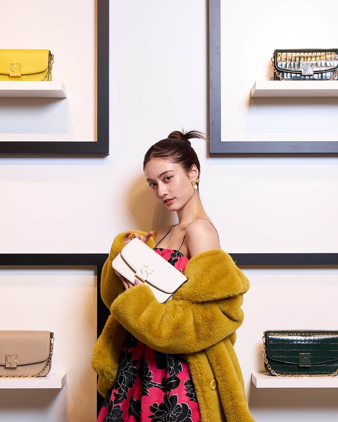 ケイト・スペードのインスタグラム：「@mariaaaa728 Thank you for coming!   #katespadenydakota  #katespadejapan  #katespadeny  #ケイトスペードニューヨーク  #ケイトスペード」