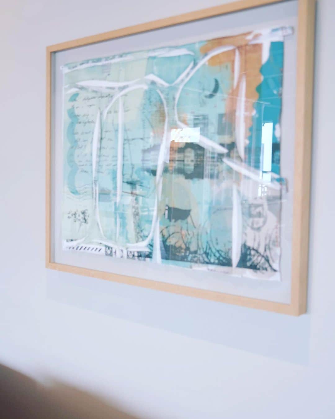 椎名直子さんのインスタグラム写真 - (椎名直子Instagram)「さくちゃんの 展示  “おかえり”  New layout at Karimoku Commons Tokyo  に。  緑色 セージの柔らかな光と 香風を感じられる空間  優しくて心地よい の です。  すっかり長居してしまう ありがとう☺︎」9月28日 23時59分 - natadecoco