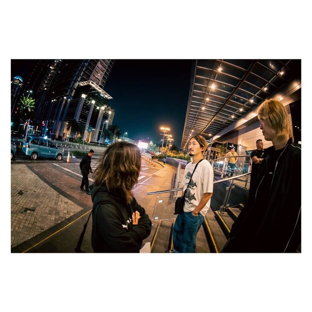 Ryota さんのインスタグラム写真 - (Ryota Instagram)「Jakarta🇮🇩 I'm so excited to play show tomorrow!🔥  @ruihashimoto 📷」9月29日 0時08分 - ryota_0809