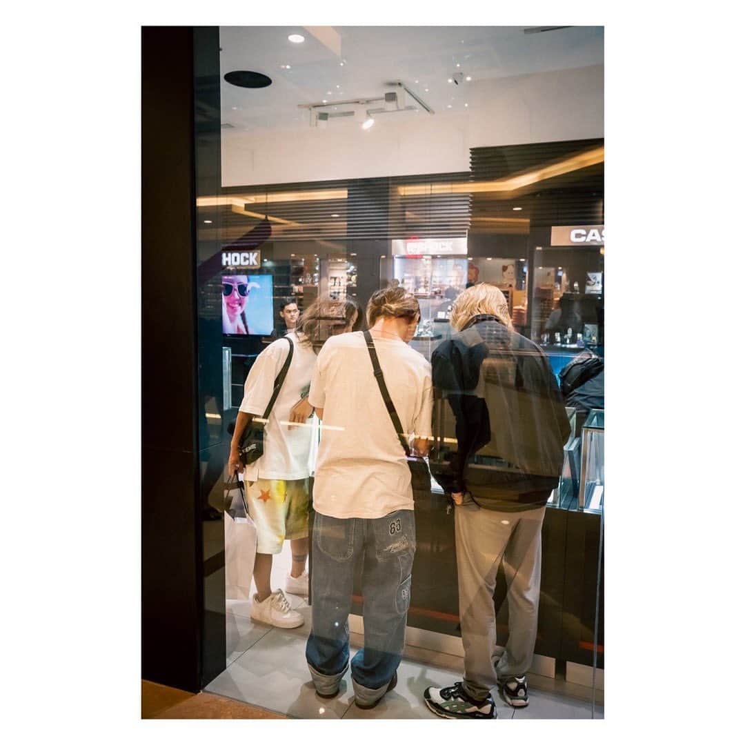 Ryota さんのインスタグラム写真 - (Ryota Instagram)「Jakarta🇮🇩 I'm so excited to play show tomorrow!🔥  @ruihashimoto 📷」9月29日 0時08分 - ryota_0809