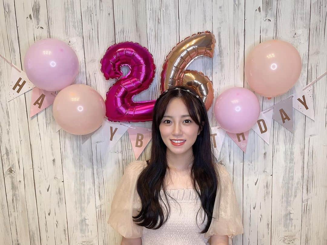 飯野雅さんのインスタグラム写真 - (飯野雅Instagram)「私事ではありますが 本日、9月29日… 26歳のお誕生日を迎えました💐🎂  いつもいつも皆様ありがとうございます！ 感謝してます🤍  26歳の一年はいい意味で無理なく 毎日ステップアップできるように頑張っていきたいと思います✨  これからもよろしくね☺️💐  2023.9.29 飯野雅より」9月29日 0時02分 - biichan_