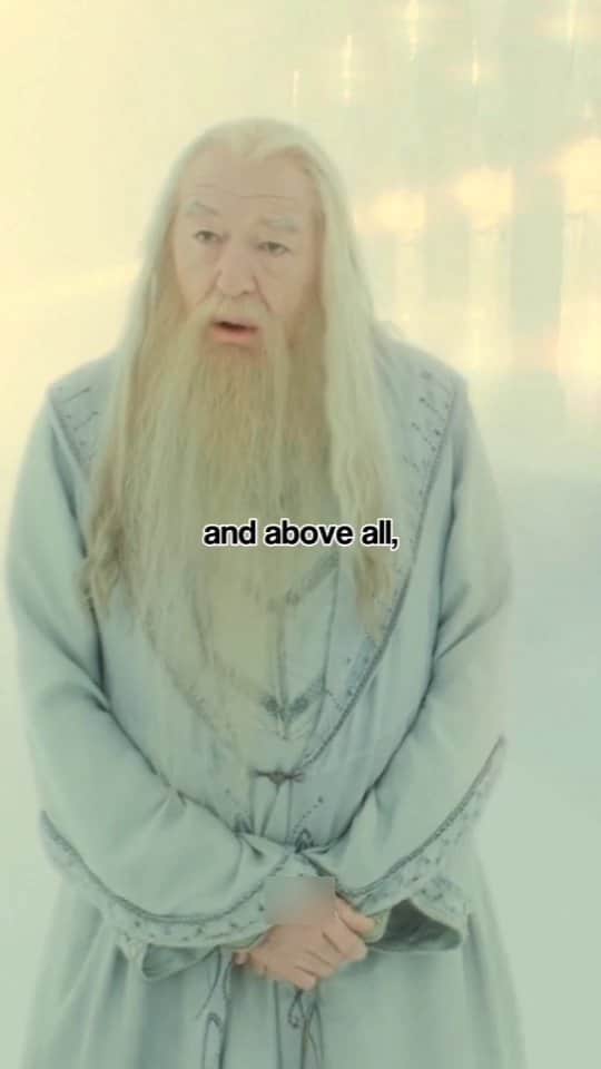 ダニエル・ラドクリフ（ファンアカウント）のインスタグラム：「Very sorry to hear about the passing of Michael Gambon. He was, on and off the camera, a legend. “Happiness can be found even in the darkest of times, if one only remembers to turn on the light.”. -Albus Dumbledore #michealgambon #albusdumbledore #rip #harrypotter」