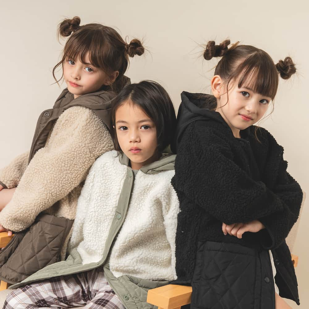 最新トレンド子供服 〝URBAN CHERRY〟さんのインスタグラム写真 - (最新トレンド子供服 〝URBAN CHERRY〟Instagram)「URBAN CHERRY 2023 winter collection 【“fluffy”シリーズ】  ふわふわあたたかくて心地よいボア素材が可愛い URBAN CHERRYオリジナルのフラッフィーシリーズが登場♪ ヴィンテージライクなラテカラーやくまさんモチーフで癒しをお届け🧸💞 おしゃれを楽しみながら寒さからも守ってくれる冬のマストアイテム揃いです🤍  ボアアウターとトップスZOZOTOWNで先行予約受付中🫣 公式サイトは10/3(火)販売START!! 迷ったらお気に入り♡マークでチェックをお忘れなく💌 💭  ━━━━━━━━━━━━━━━  ✔投稿を保存して最新情報の解禁をお待ちください♥︎  #urbancherry #アーバンチェリー #キッズコーデ #キッズファッション #子供服 #子供のいる暮らし #小学生コーデ #小学生ママ #女の子ママ #男の子ママ #女の子コーデ #女の子ママと繋がりたい #むすめふく」9月29日 6時00分 - urbancherry_