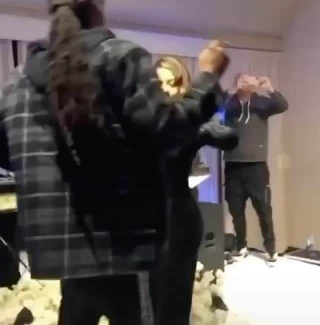 のインスタグラム：「HIDE YOUR TIAS! @snoopdogg」