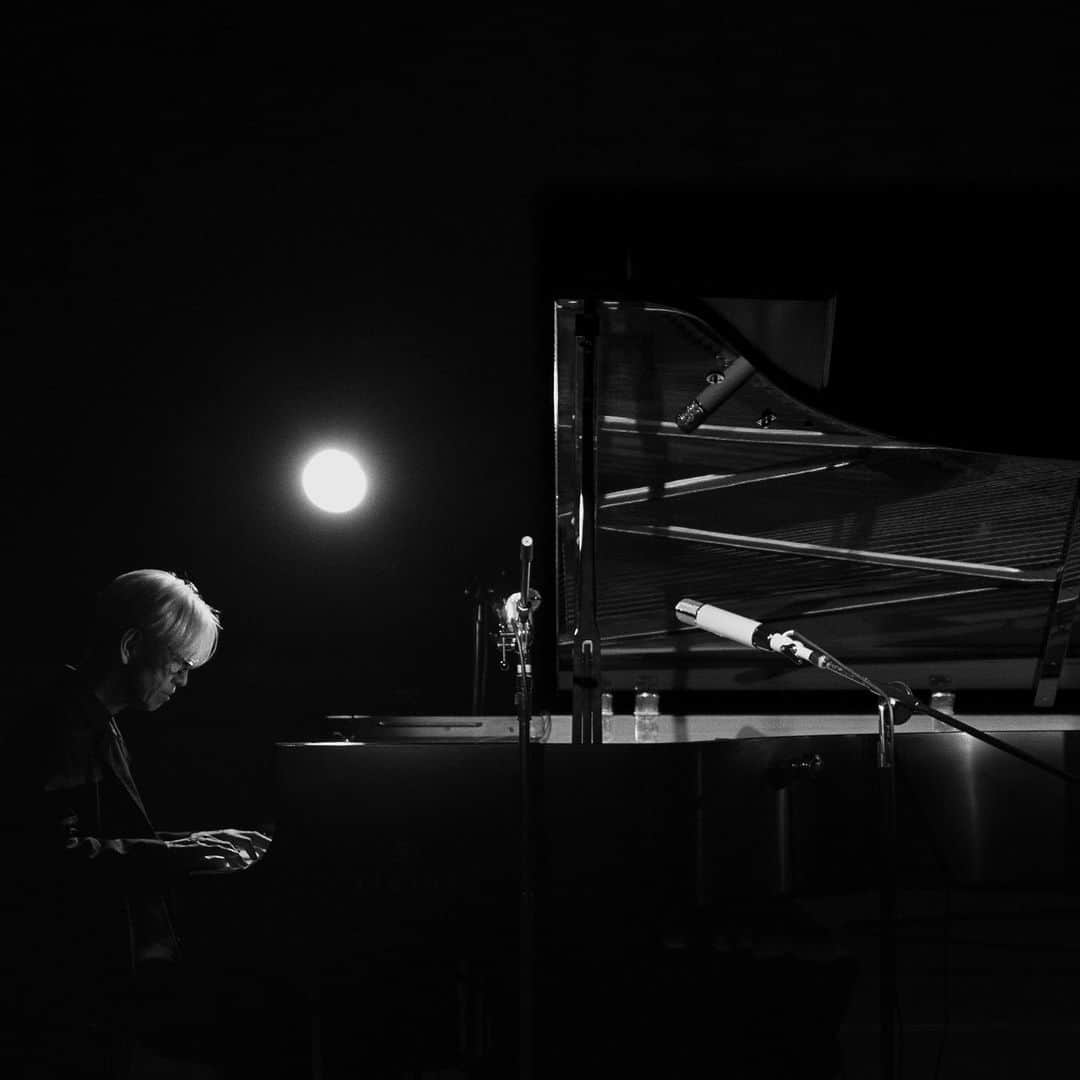 坂本龍一のインスタグラム：「About “Ryuichi Sakamoto | Opus”  Tickets for the Oct 11th New York City screening at the @thenyff are nearly sold out.  Link in bio.   #ryuichisakamoto  #skmtnews  #坂本龍一 #skmt_OPUS」