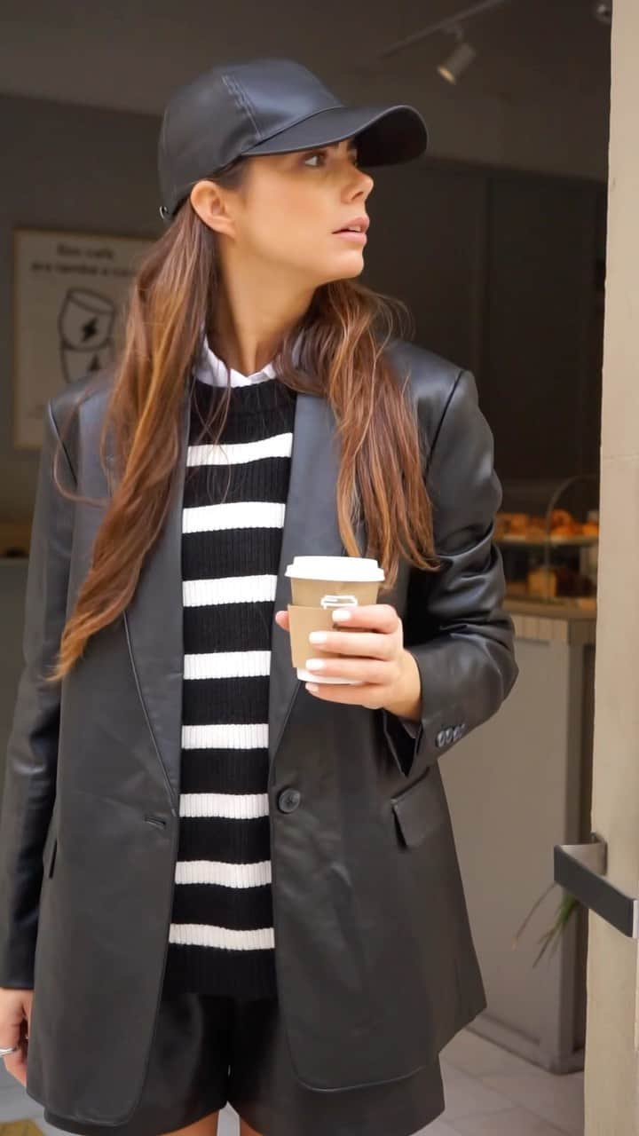 Stradivariusのインスタグラム：「dressing up for a good latte is my vibe ☕️#stradilooks #stradivarius #oldmoney」