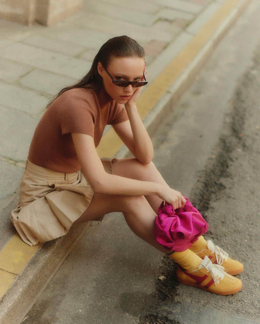 のインスタグラム：「Can we take a moment for Elan 😍⁠ ⁠ Team 👇🏻⁠ Photographer: fabiencourmont ⁠ Photographer assistant: inmylifetime3.5 ⁠ Model : chlo.dupuis ⁠ MUHA : aniela.makeup ⁠ Stylist : tomturian ⁠」