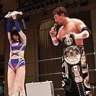 のインスタグラム：「私はプロレス的な意味で さくらさんとたじりさんの合の子だ！って胸をはりたいんですけどね、、、😭 今のレベルで言っても押し付け合われるだけなので😂爆 いつか堂々と言えるよう がんばりますよ！！ だから早く試合したいです🌷 次は30日のHEROさんです!!浅草！🩵」