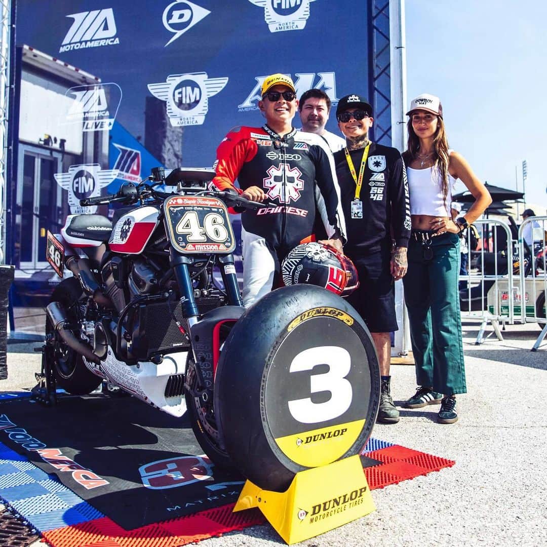 Harley-Davidsonさんのインスタグラム写真 - (Harley-DavidsonInstagram)「Brothers Shaun and Aaron Guardado of @SMCO designed and customized a pair of purpose-built 2023 Pan Americas for road racing on @MotoAmerica’s Super Hooligans circuit.​」9月29日 1時58分 - harleydavidson