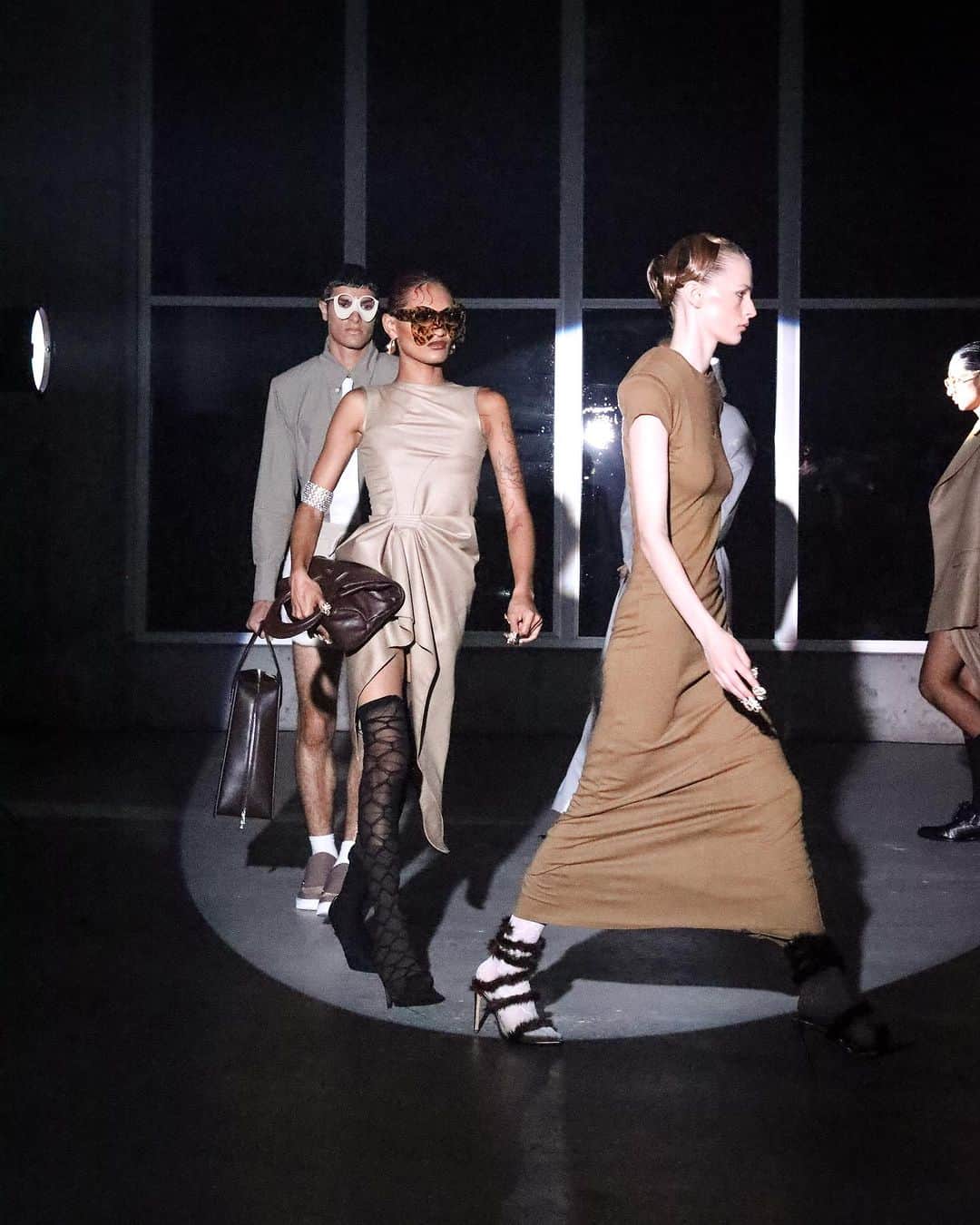 NYFW（ニューヨークファッションウィーク）のインスタグラム：「#Luar’s Spring collection was inspired by designer Raul Lopez’ trip to the Dominican Republic. While people watching, he looked at churchgoers and bar patrons. The result was a collection that clashed aesthetics, presenting formal dresses with cutouts and lots of church inspired hosiery. It was cheeky, a little bit wacky, and very Luar.」