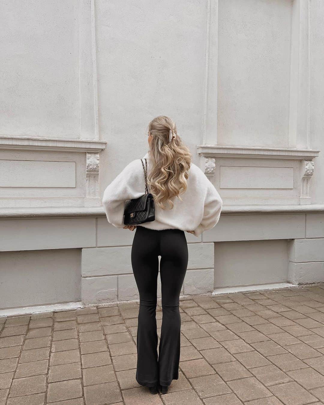 のインスタグラム：「🤍」