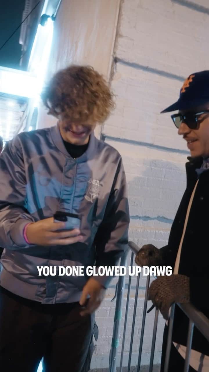 マックルモアーのインスタグラム：「The glow up is real.  Philly ❤️」
