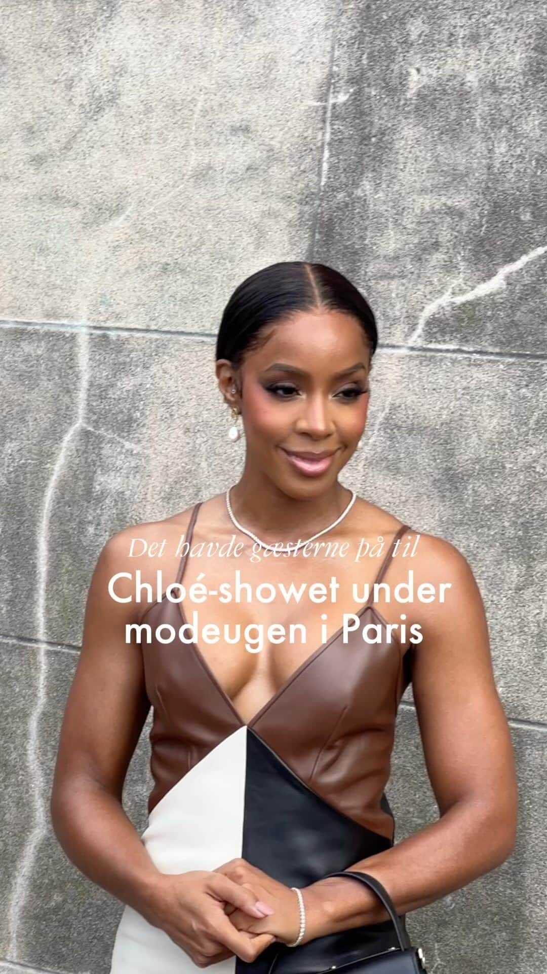 のインスタグラム：「Stjerner som #KellyRowland og #IssaRae havde fundet vej til Paris for at være med, da modehuset #Chloé inviterede til show langs Seinen. Se her, hvad de mange gæster havde på til anledningen.」