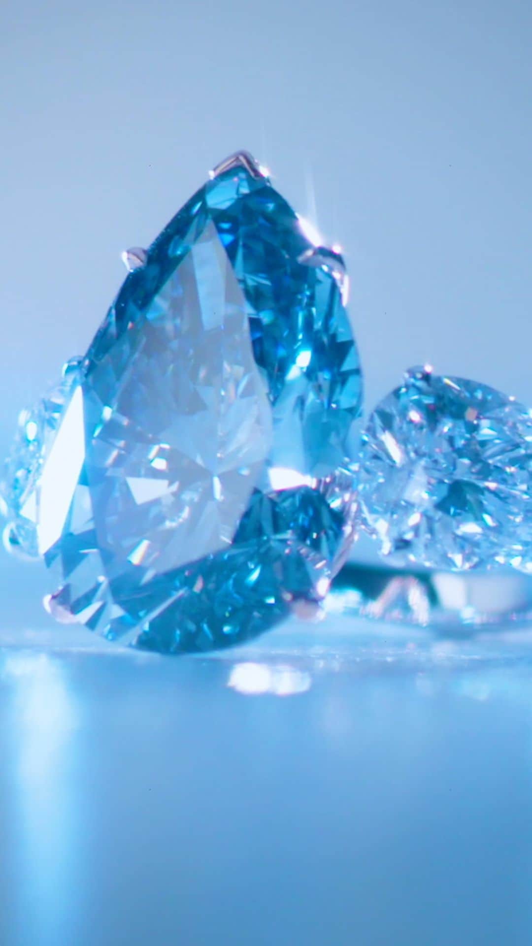 クリスティーズのインスタグラム：「The Bleu Royal: the largest fancy vivid blue diamond 💎💙⁣ ⁣ “Over our 257 year history, Christie’s has had the privilege of offering the world’s rarest gems at auction, and Bleu royal continues this tradition. We are proud to offer collectors the opportunity to own a diamond fit for royalty” - Rahul Kadakia, International Head of Christie’s Jewels.⁣ ⁣ Having been part of an important private collection for the past 50 years, this is the first time the stone, set in a ring, will be presented for sale at auction.⁣ ⁣ Bleu Royal - 17.6 carats, Fancy Vivid Blue, Internally Flawless - Estimate: USD 35,000,000 - 50,000,000.⁣ ⁣ 🗓 Magnificent Jewels | Geneva | 7 Nov 2023.⁣ ⁣ Tour Dates:⁣ Hong Kong 4 – 7 October⁣ Beijing 10 -11 October⁣ Shanghai 13 – 14 October⁣ Taipei 21 – 22 October⁣ New York 26 – 27 October⁣ Geneva 2 – 7 November⁣  ⁣ ⁣ #TheBleuRoyal #BlueDiamond #MagnificentJewels #ChristiesGeneva @christiesjewels」