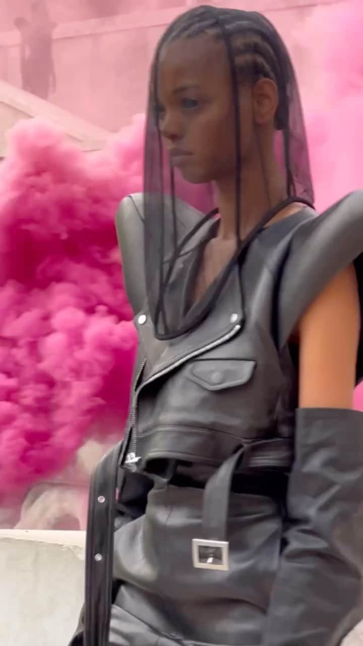 Saks Fifth Avenueのインスタグラム：「Where there’s smoke, there’s a hauntingly romantic @rickowensonline collection. 🖤🥀 #Saks #PFW」