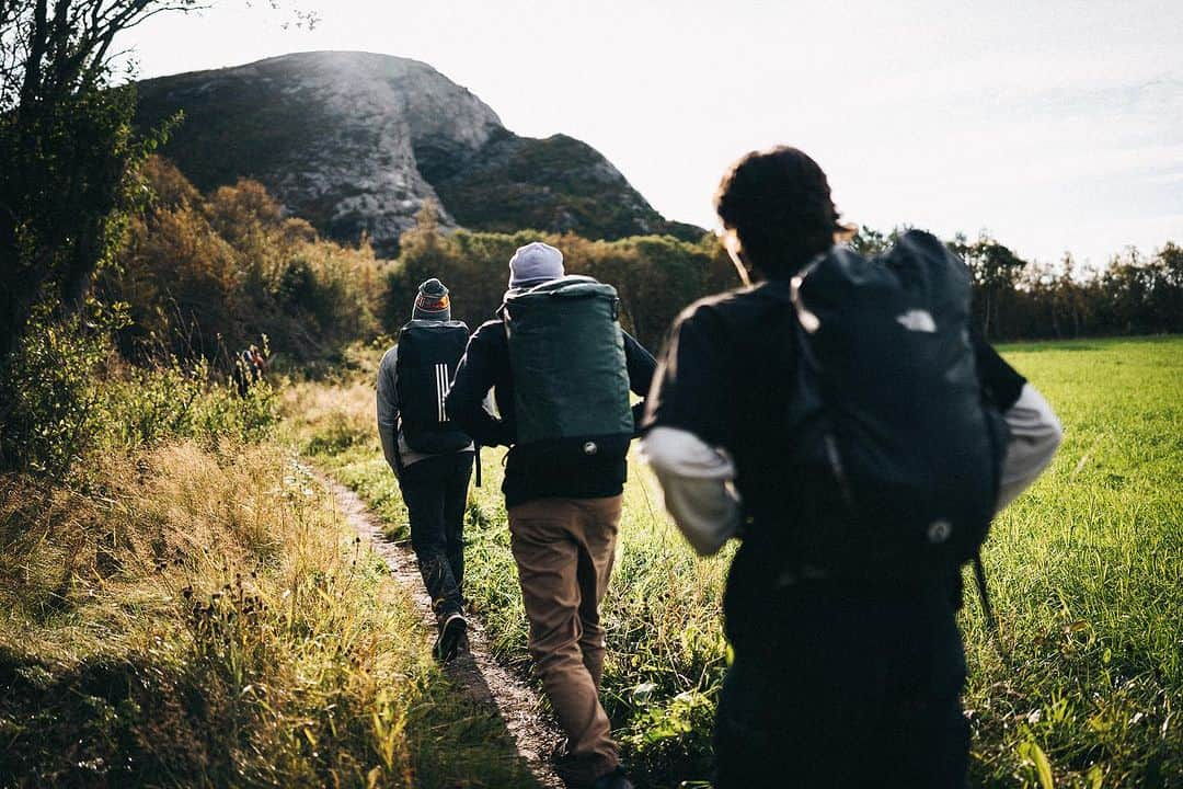 ドメン・スコフィッチさんのインスタグラム写真 - (ドメン・スコフィッチInstagram)「🇳🇴 Flatanger #3 was a total blast 💥   Hype for climbing hasn’t been that high for quite a while 🔥  📸 by Nodum sports / @moritz.klee」9月29日 3時42分 - domen_skofic