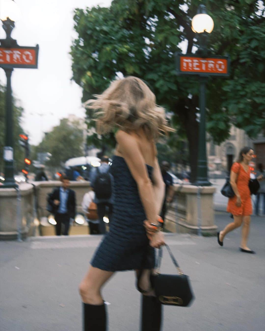 サラ・ミカエラさんのインスタグラム写真 - (サラ・ミカエラInstagram)「So happy to be back in Paris ❤️🇫🇷」9月29日 3時48分 - srhmikaela