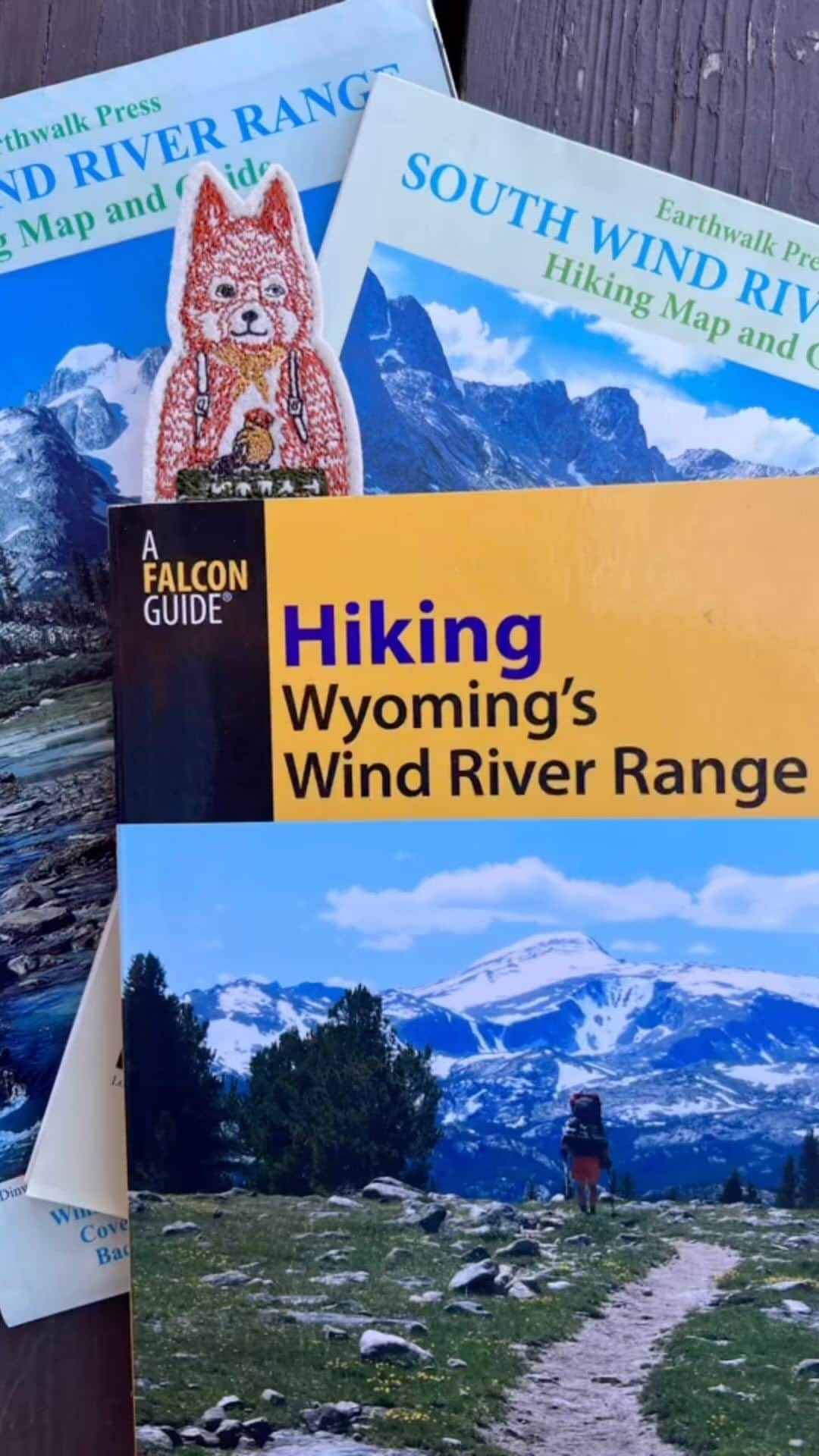 コーラル アンド タスクのインスタグラム：「Bookmark this for inspiration for your next outdoor adventure 🥾🏔️🦊 Our Camper Fox felt bookmark will hold your place in your favorite hiking guide or tale of exploration! #coralandtusk #thatswy #gooutside #bookmark #windriverrange」