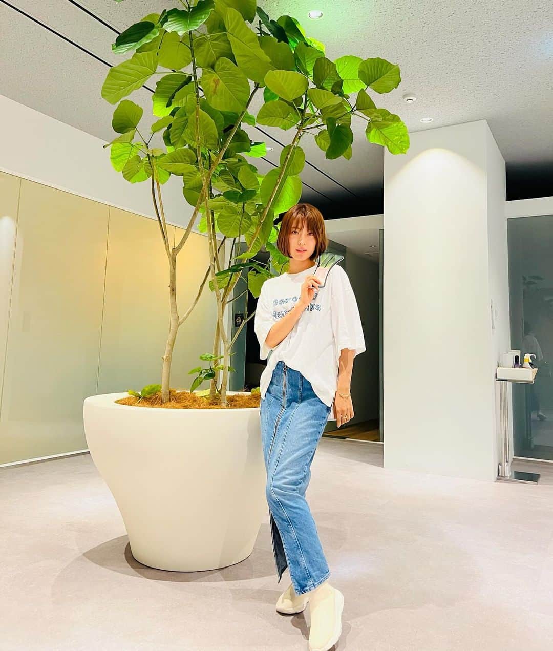 瀧本美織のインスタグラム：「@undercover_lab の🎀ねぎは ペンケース   #私服」