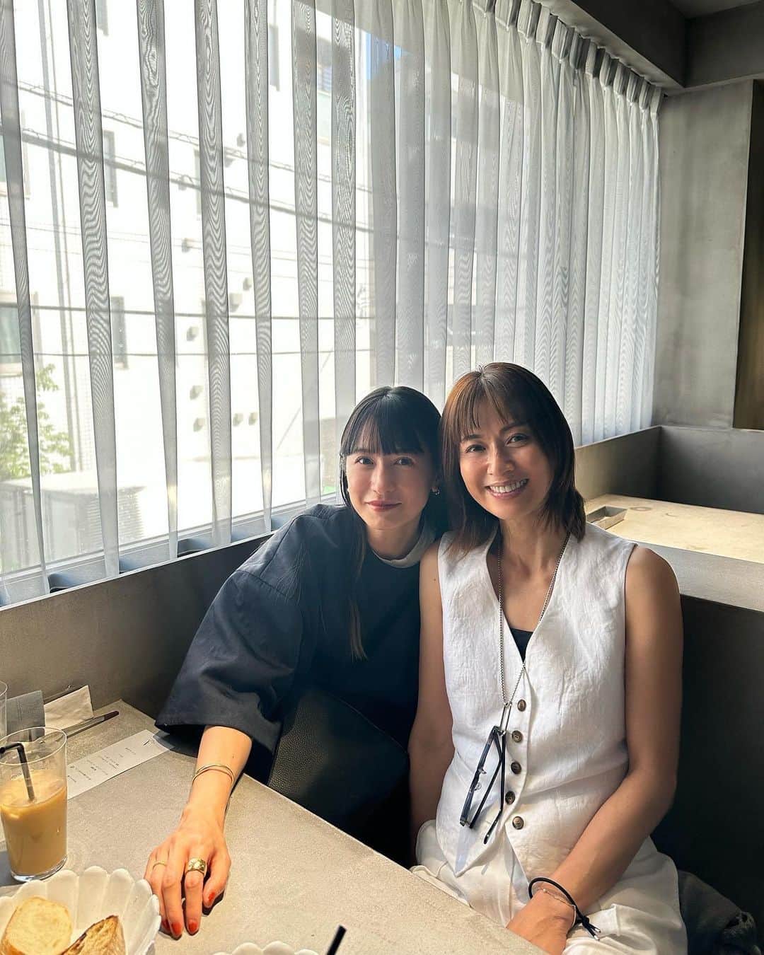松本恵奈のインスタグラム：「仲良しみんなで集まって ちょっと贅沢ランチです🍽️ 楽しすぎて全然時間足りなかったー。 また来月も集まりたい💓 #lunch」