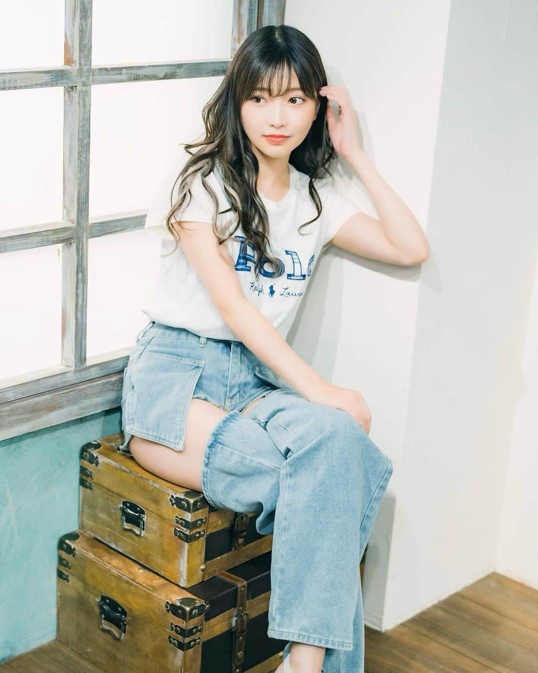 のインスタグラム：「おはよう☀️ 夏とデニムコーデ良き☺️♡ . もうすぐ10月なのに… まだまだ暑いよ(｡-_-｡)💦 早く涼しくならないかなぁ . 今日もいちにち！！！ . . tops: #poloralphlauren  bottom: #shein  . #私服 #全身コーデ #撮影会イベント  #撮影 #portrait」