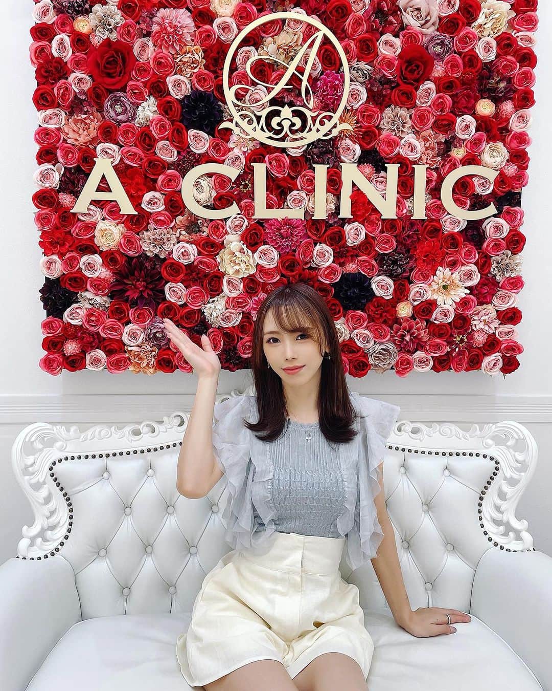 朝比奈果歩のインスタグラム：「A CLINIC 新宿院( @aclinic_shinjuku )の木家佑理子先生( @aclinic_kiya )にポテンツァを施術していただきました！	 、 小鼻周りの毛穴と全体的に乾燥が気になっていたので…( ˘ω˘ ) 施術してから数日経ったけどお肌の水分量が増えたからかぷるぷる〜✨ 、 、  木家先生美人だしクリニックめっちゃキレイだし、クレンジングと洗顔する時のアメニティもしっかりしてて良き(*´꒳`*) 施術ももちろん丁寧で痛みとかにもすごく配慮してくれて安心して受けられた◎ 、 、  木家先生がくすみも気になるならレーザートーニングがいいよーってアドバイスしてくれたからトーニングやってみたいな😎✨ 、 、 、  #ポテンツァ #ポテンツァ施術 #美肌治療 #毛穴治療 #クレーター治療 #ノーファンデ肌 #綺麗な肌 #aclinic #aclinic新宿 #aクリニック #エークリニック #美容外科 #美容皮膚科 #美容クリニック #木家佑理子 #aclinic銀座 #aclinic横浜 #aclinic名古屋#aclinic大阪#aclinic池袋#aclinic福岡#aclinic仙台」