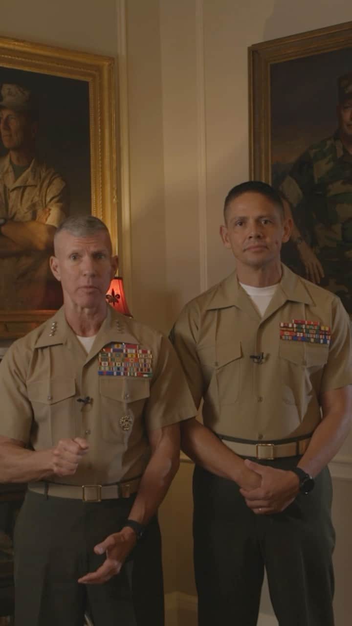 アメリカ海兵隊のインスタグラム：「#Marines, see the latest Message to the Force. SgtMaj Ruiz and I address the cammie shortage and a few other questions that have come up over the last few weeks. Semper Fi, Marines.」