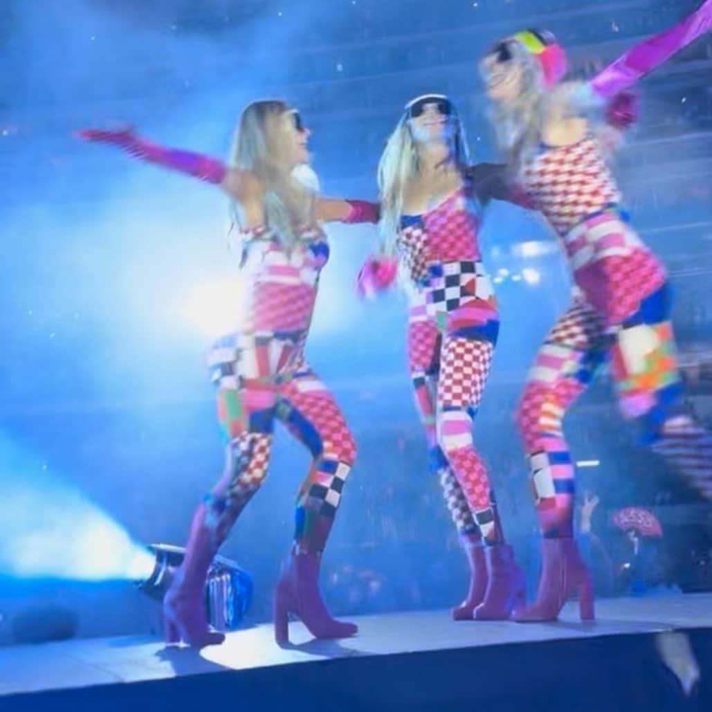 オータム・ミラーのインスタグラム：「highs and lows 🫠」