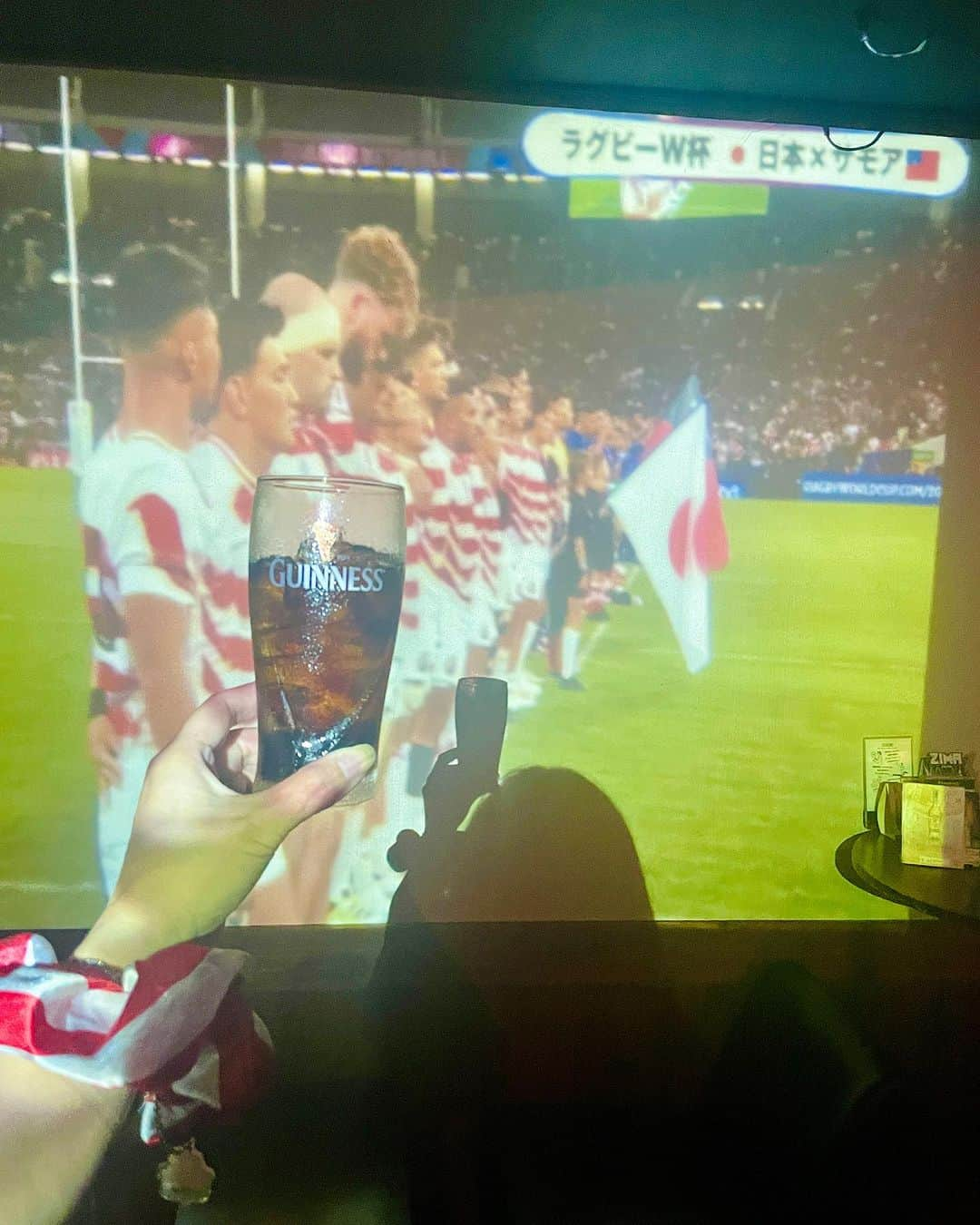 吉永愛さんのインスタグラム写真 - (吉永愛Instagram)「おはようー☀️なんていい朝だ✨ 日本🇯🇵勝ったぞー🏉 さあ、帰ります♪ りせちゃんお疲れ様〜 #日本vsサモア  #ラグビー #ラグビー日本代表  #カンタベリー #canterbury  #ラグビーワールドカップ2023  #ラグビー女子 #ourteam  #oneteam  #rwc2023 ##愛loveラグビー🏉」9月29日 7時14分 - a.i.yy