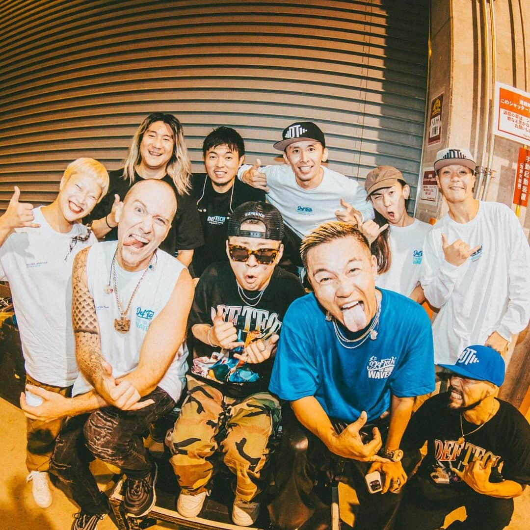 Def Techさんのインスタグラム写真 - (Def TechInstagram)「Def Tech The Sound Waves Tour 2023✨ Day3 TOKYO!!  9/28（木）TOKYO DOME CITY HALL Thank you so much to everyone in TOKYO! See you next time!!  #DefTech @deftech  @microfromdeftech  @shen037   ▼Team Def Tech @nagacho_gt  @djhirakatsu  @kazuki_isogai  @kumaigoro  @dubmasterx   Photo & Movie｜ @umi_hayato  SNS Movie｜ @sana_0811_   ▼Respect Dancer @krowmasa  @abeyan01  @babykonkrete_lilkrow  @miko_nakajima   #TheSoundWavesTour #Weakends #Automatic  ＝＝＝＝＝ Def Tech The Sound Waves Tour SNSキャンペーン実施中！  Instagramで「ツアー参加の思い出」を大募集！ ハッシュタグ #DefTech #TheSoundWavesTour 2つを付けてフィード投稿してね！ 抽選で”30名”に”ステッカー”をプレゼント！当選者には、公式アカウントからDMにてお知らせします。  ▼応募期間 2023/09/15 ～ 2023/10/02  ＝＝＝＝＝ Def Tech The Sound Waves Tour 2023  ▼ 開催日程 9月15日（金） 愛知：日本特殊陶業市民会館 ビレッジホール 9月17日（日） 千葉：市川市文化会館 大ホール 9月28日（木） 東京：TOKYO DOME CITY HALL 9月29日（金） 大阪：オリックス劇場 10月1日（日） 福岡：福岡国際会議場 メインホール  ★ 各プレイガイド チケット一般発売中！  ▼ お申し込みはコチラ（ローソンチケット） http://l-tike.com/deftech/  ▼ お申し込みはコチラ（イープラス） https://eplus.jp/sf/word/0000003631  ▼ お申し込みはコチラ（チケットぴあ）https://t.pia.jp/pia/artist/artists.do?artistsCd=37240188」9月29日 7時40分 - deftech