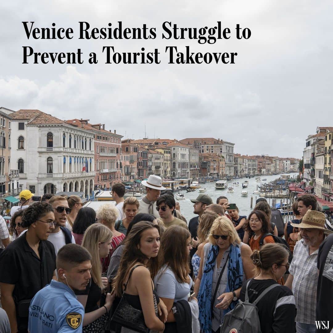 Wall Street Journalさんのインスタグラム写真 - (Wall Street JournalInstagram)「Venice has struggled with the impact of mass tourism for decades, but residents say the lagoon city has reached a tipping point, accelerated by a boom in European and U.S. tourism in recent years that was only briefly interrupted by Covid.⁠ ⁠ The number of tourists arriving in Venice this year is expected to beat the record of 5.5 million in 2019, before the pandemic curtailed global travel.⁠ ⁠ Many European cities are grappling with the strains of excess tourism. But Venice has become the symbol of the problem because of the clash between its worldwide appeal to visitors and the delicate fabric of a centuries-old city built on more than 100 islands.⁠ ⁠ This month, for the first time ever, Venice’s main islands have more tourist beds, including hotels and short-term rentals such as Airbnb, than residents, according to Ocio, a group that campaigns for affordable housing in the city. The estimate deepened fears that the city will soon be populated only by tourists and a few resident holdouts.⁠ ⁠ Venice’s takeover by tourists used to be a problem in summer, and a few other peak periods of the year. Now it is spread across the calendar. At the same time, the resident population is in steady decline, dropping below 50,000 last year for the first time in more than three centuries. That is down from 66,000 two decades ago and 175,000 in the early 1950s.⁠ ⁠ The large number of apartments rented through Airbnb and other platforms has pushed up rents beyond the reach of many locals. As the number of residents has dwindled, so too has the number of shops and other services needed to sustain daily life.⁠ ⁠ Advocacy groups want Venice to clamp down on short-term rentals as New York City has. They also want the city to offer incentives for apartment owners to rent to residents, limit the construction of new hotels and stop approving the conversion of existing buildings to hotels.⁠ ⁠ Read more at the link in our bio.⁠ ⁠ 📷: @francesca_volpi_photo for @wsjphotos」9月29日 8時00分 - wsj