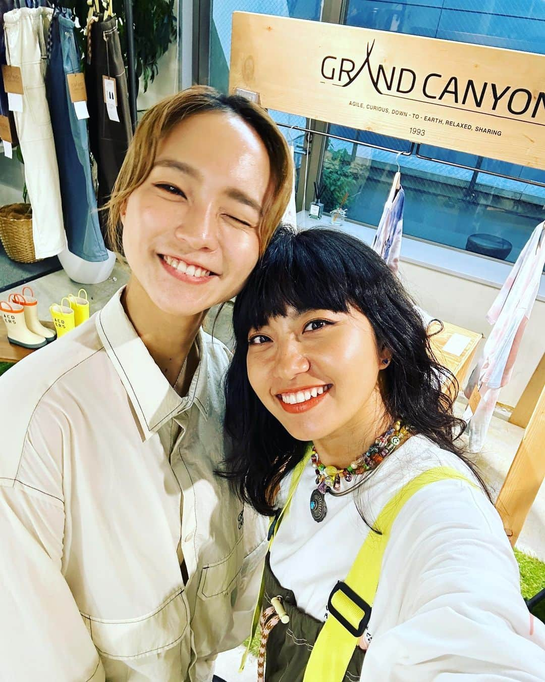 レオラさんのインスタグラム写真 - (レオラInstagram)「@grandcanyonjapan   2024 spring / summer 来年の春夏キャンプが楽しみ🥰🏕  #outdoor #outdoorfashion #キャンプコーデ #nordisk」9月29日 9時05分 - leola_official