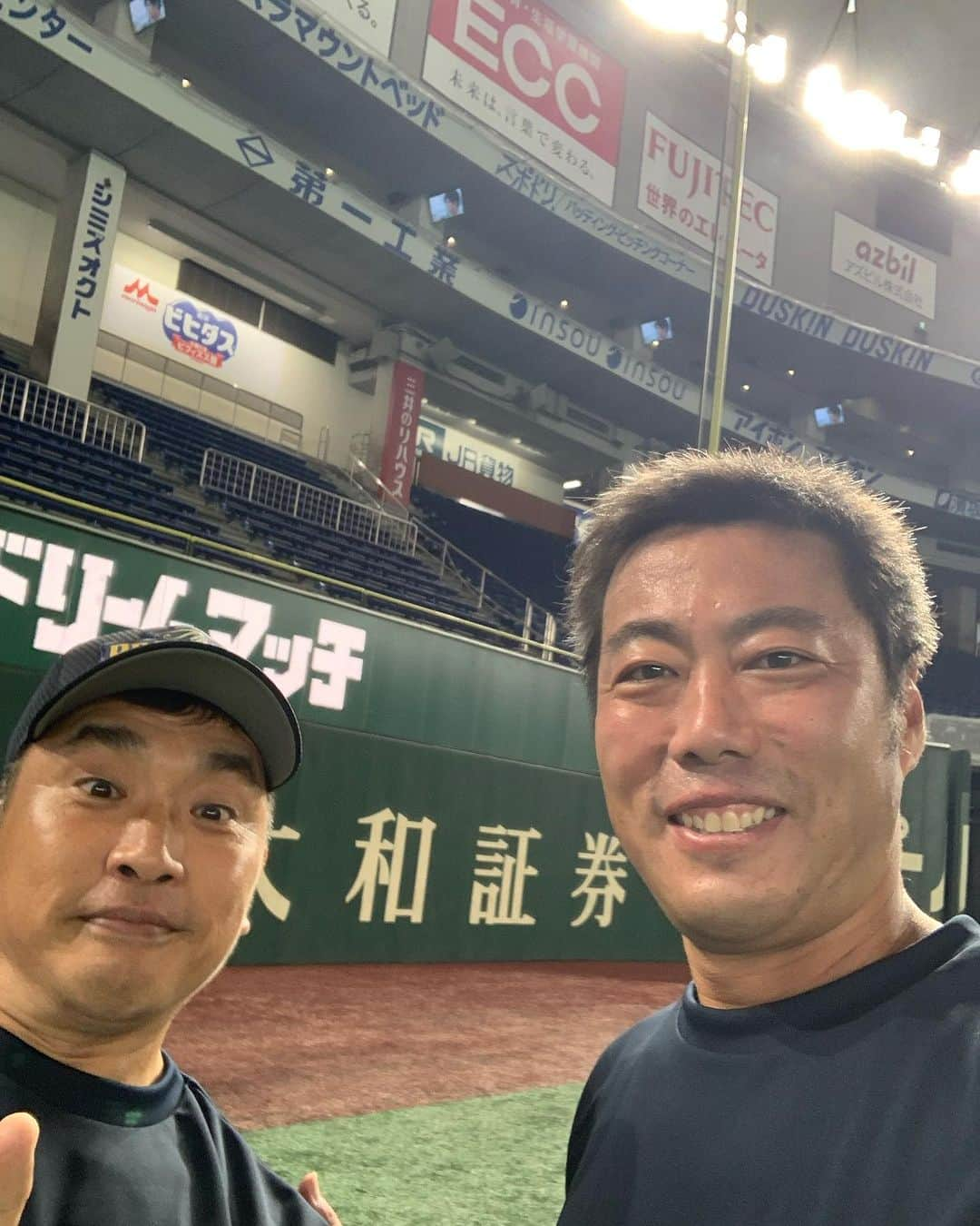 上原浩治さんのインスタグラム写真 - (上原浩治Instagram)「中日ファンの皆さん、オリックスファンの皆さん…😁  山本昌さん❗️ パンチ佐藤さん❗️  張り詰めてたものが無くなって、皆さん緩くいい顔になってますよね😊  #中日ドラゴンズ  #オリックス　#山本昌 さん　#パンチ佐藤 さん　#サントリー　#ドリームマッチ　#2023  #NPB  #OB  #⚾️  @koji19ueharaのフォローをお願いします  #上原浩治の雑談魂の登録をお願いします   http://www.koji-uehara.netにコメントを」9月29日 9時46分 - koji19uehara