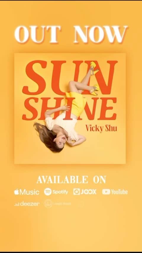 Vicky Shuのインスタグラム：「OUT NOW.. SUNSHINE」