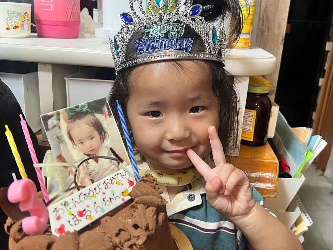 漆山亨さんのインスタグラム写真 - (漆山亨Instagram)「はるんお誕生日おめでとう！  もう3歳😄1年が早すぎ！ これからも自由で元気に大きくなってね！」9月29日 10時25分 - to_rupapa