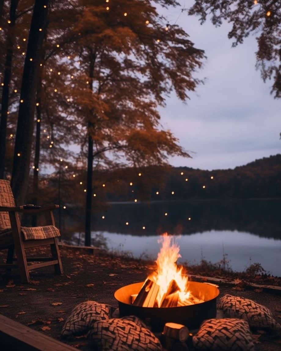 のインスタグラム：「As summer fades into fall, don’t miss out on some of our #BestSellers now 50% off 🌲」