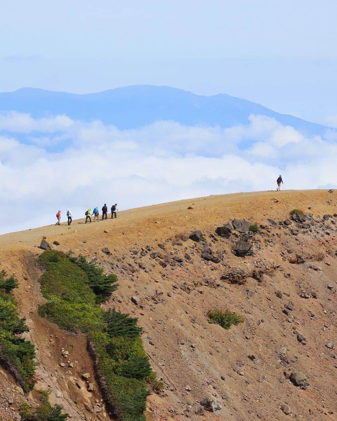Rediscover Fukushimaのインスタグラム：「Hike & climb in the heights of Fukushima City! ⛰️🚶☁️  The Bandai-Azuma Skyline is a sightseeing road that leads to Jododaira, which, at 1500 m high, is the starting point of four hiking routes.  ⛰️For a quick but exciting hike, take the popular route to the crater of Mt. Azuma Kofuji, which takes just 20 minutes. Walking around the entire crater usually takes about an hour, but you will be rewarded with stunning views. Do not forget to bring warm clothing and hold onto your belongings as it can get very windy at the peak!  ⛰️ For a more challenging hike, try the Mt. Issaikyo & the Witch's Eye route, which takes around 3 hours or more both ways. Be aware of the gas levels though, since Mt. Issaikyo  is an active volcano!  There's also the Kamanuma Pond route, which only takes about 2 hours both ways. The Jododaira Visitor's Center Walking Course is the easiest and fastest, as it takes only about 20 minutes and is mostly flat. 🙌  ⚠️ When hiking in this area, don't forget to come prepared with warm clothing and comfortable shoes as the temperatures are lower than in the city center and there are strong winds.  🗓️🍁The peak for autumn foliage viewing is expected to be between mid to late October in this area. Only a few weeks to go!  💬 Have you ever been here? Would you like to go? Let us know in the comments, and don’t forget to save this post for your next visit!  #visitfukushima #fukushima #jododaira #mtazuma #azumakofuji #visitjapanjp #visitjapanus #visitjapanca #visitjapanes #autumnhikes #beautifuljapan #beautifuldestinations #hikingjapan #mountains #beautifulmountains #autumninjapan #autumn #tohoku #tohokucamerafan #jrpass #japantravel #travelphotography #photooftheday #discover_fukushima #tohokutourism」