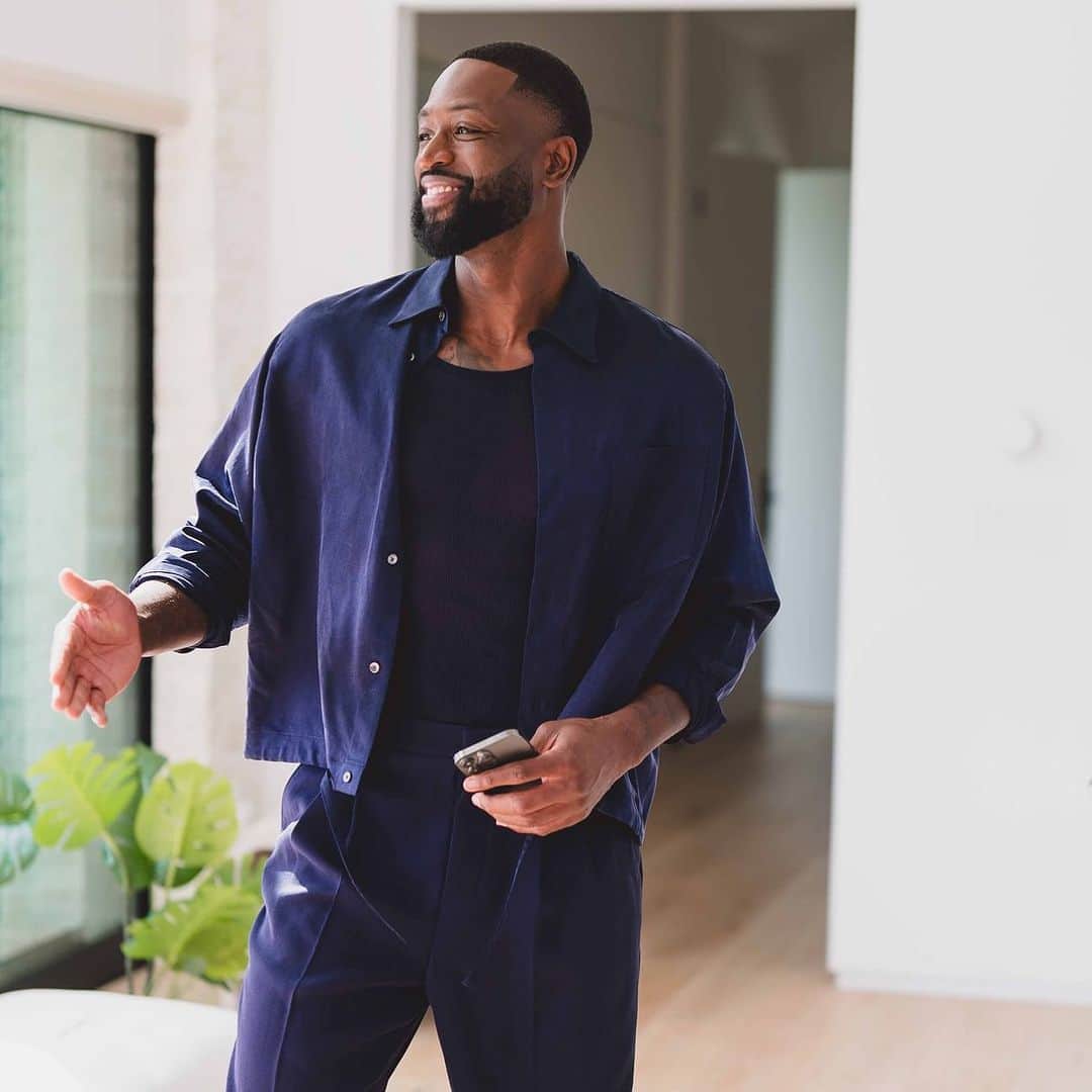 のインスタグラム：「The way I greet the ones who I know talks cash **** behind my back! Smile through it all and just be you! Sending some love to everyone who has hit the follow button, takes the time to look at my page, press that like button and bless me with a comment. Just a moment of gratitude 🙏🏾 oh and hi to my haters 👋🏾 I love y’all! 20.3 Million 🔝」