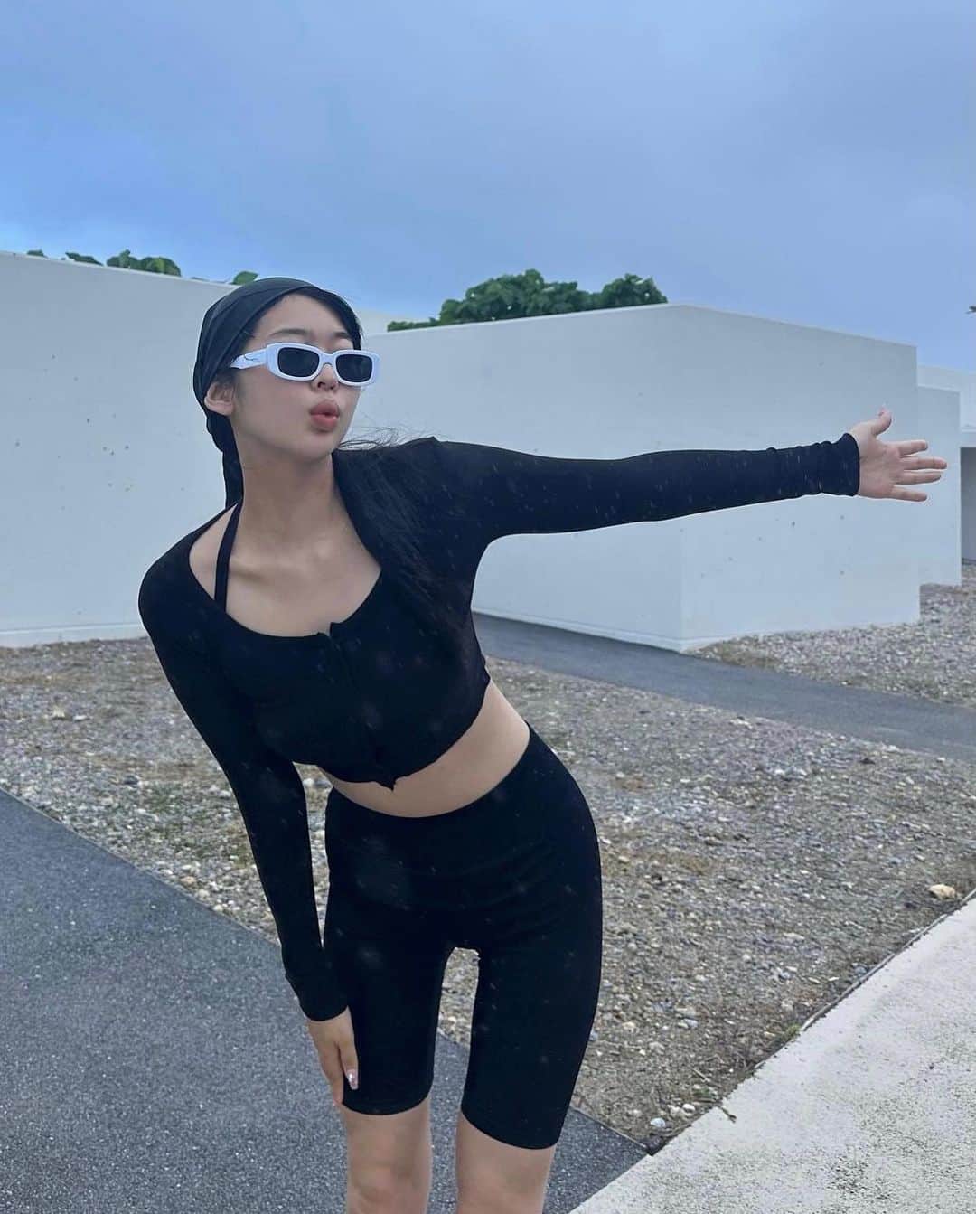 のインスタグラム：「morning work out🏝️」
