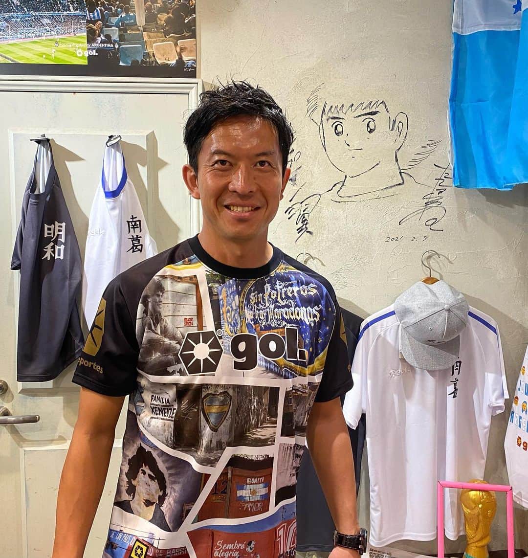 太田吉彰さんのインスタグラム写真 - (太田吉彰Instagram)「gol.  2024 Spring / Summer ARGENTINA  展示会にいきました！　  #gol.  #サッカー　#フットサル　 #ARGENTINA #キャプテン翼  #YOSHIAKIPAEKPERFORMANCEACADEMY #YPPA  #スクール　#ウェア　 #吉祥寺」9月29日 13時00分 - yoshiakiohta09