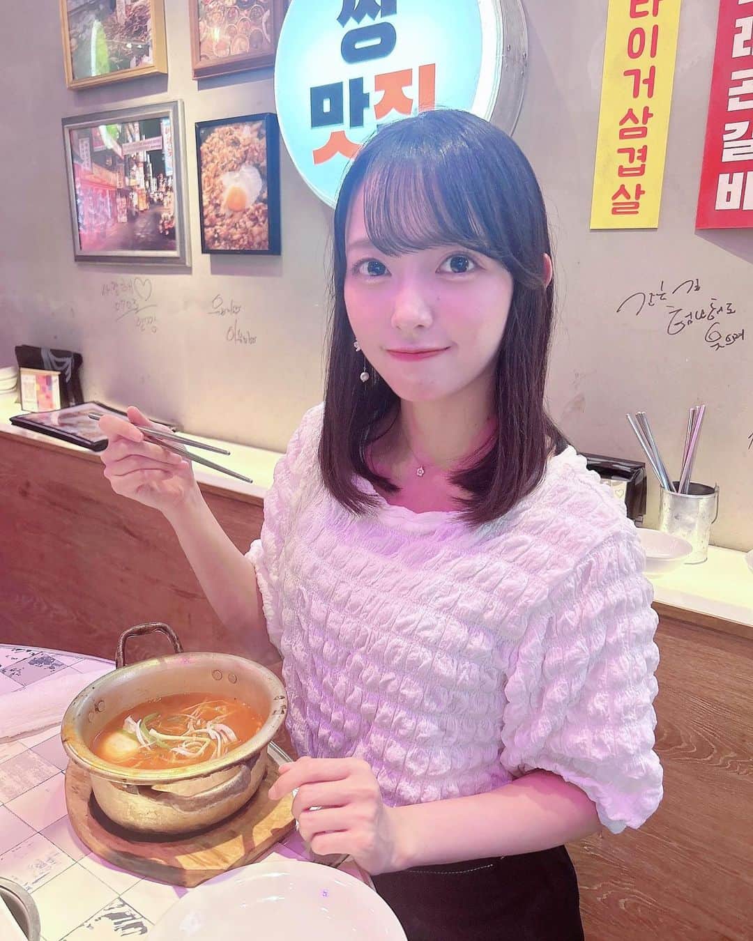 のインスタグラム：「⁡ 夏が終わる前に 夏の写真投稿しなきゃ☺️ ⁡ 韓国料理だいすき🤍」